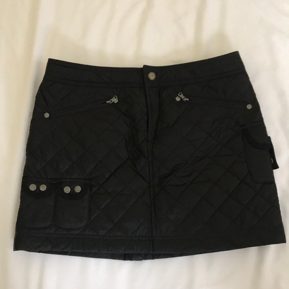 Athleta black quilted skirt